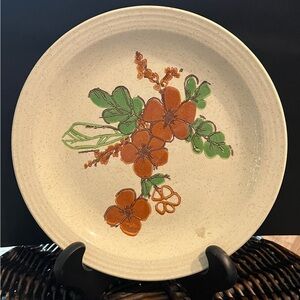Dinner plate by Homer Laughlin. HS-276 Nutmeg pattern.